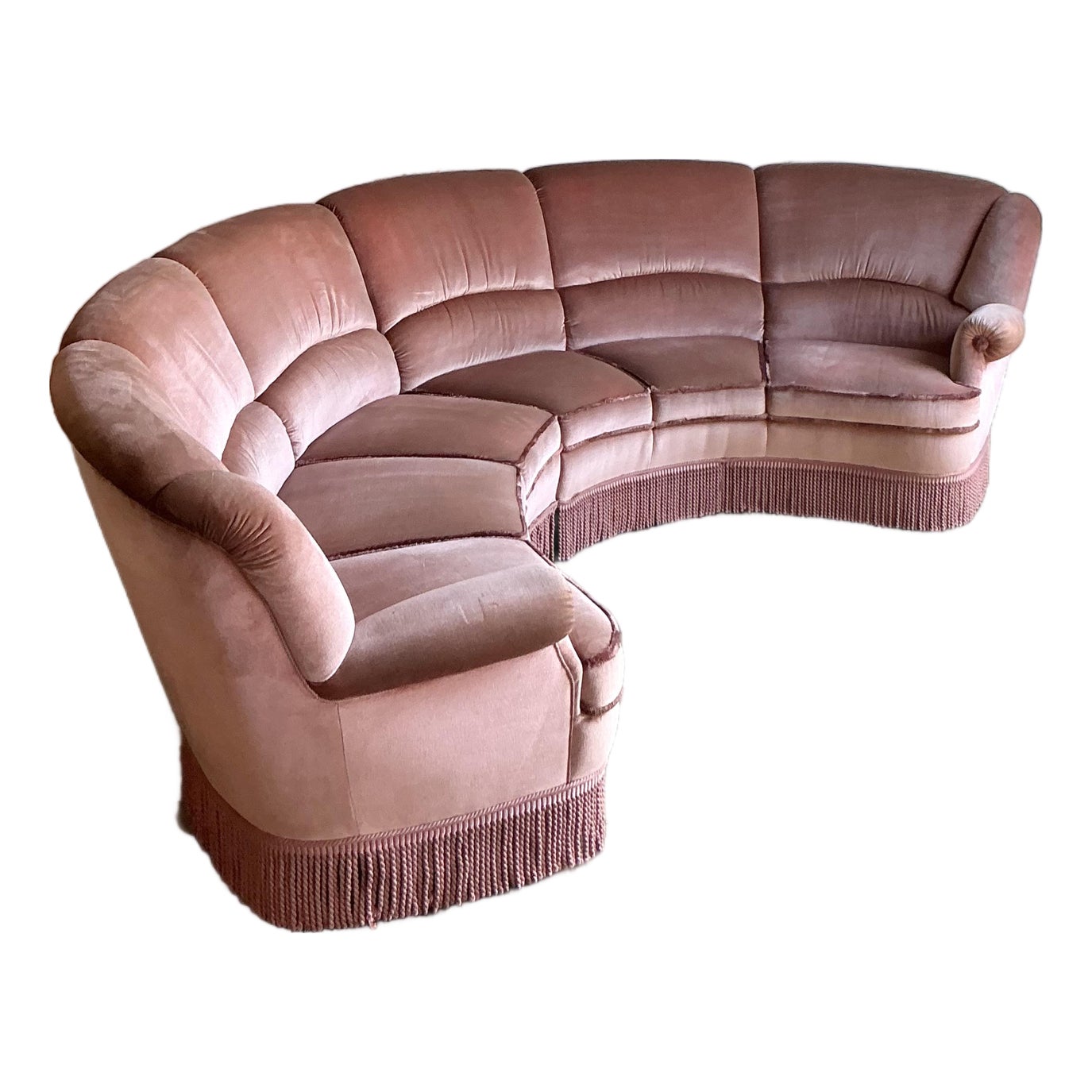 Art Deco Furniture: Glamour and Sophistication