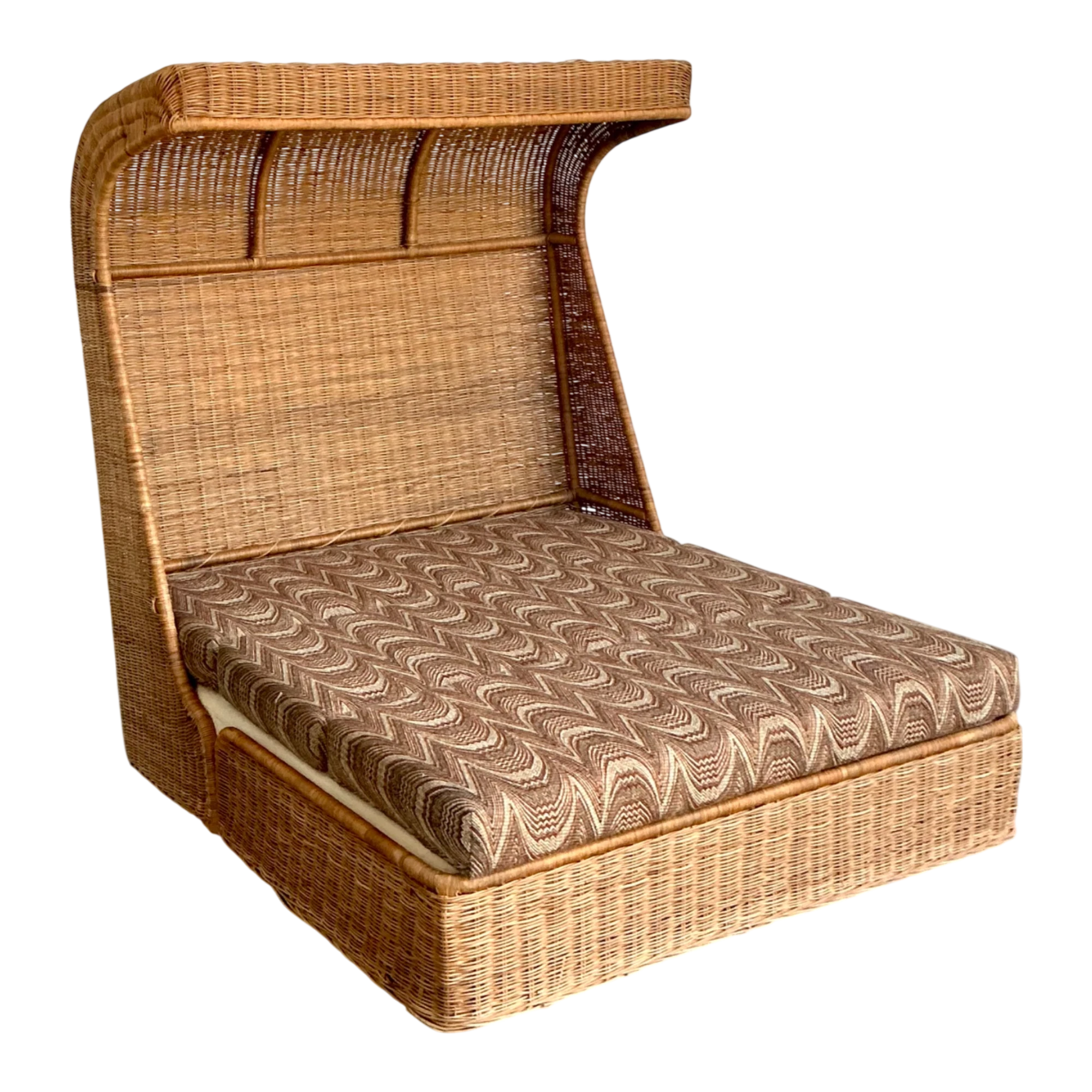 Vintage Rattan Canopy Daybed — additional photo 1