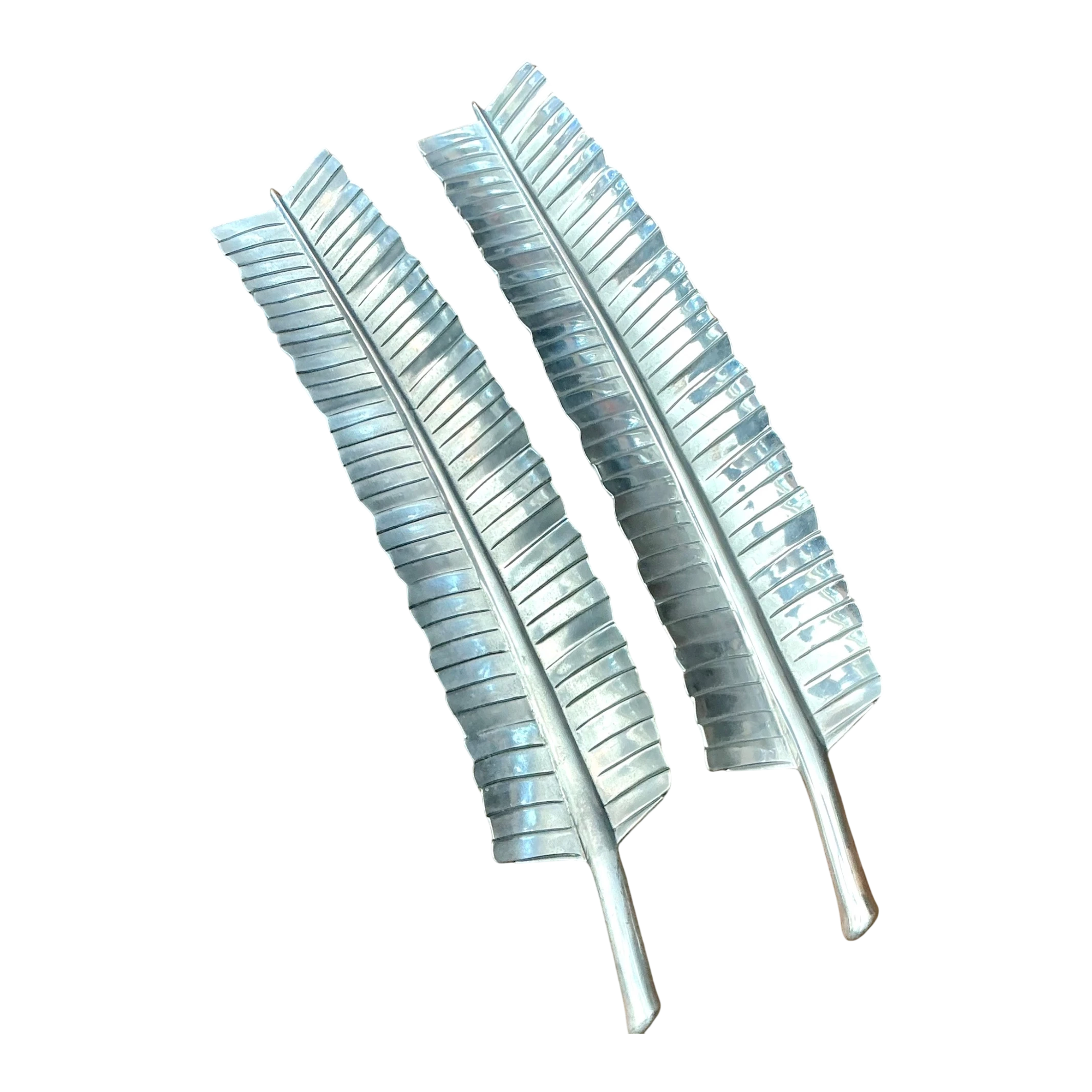 Vintage Aluminum Banana Leaf Platters - Set of 2 — additional photo 1