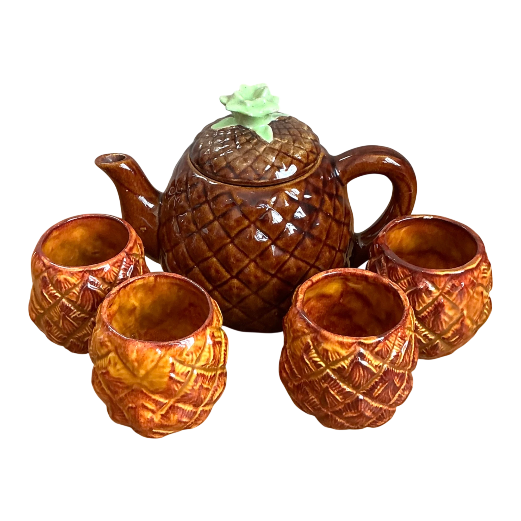 Vintage Pineapple Ceramic Teapot and Mugs Set - Detail view