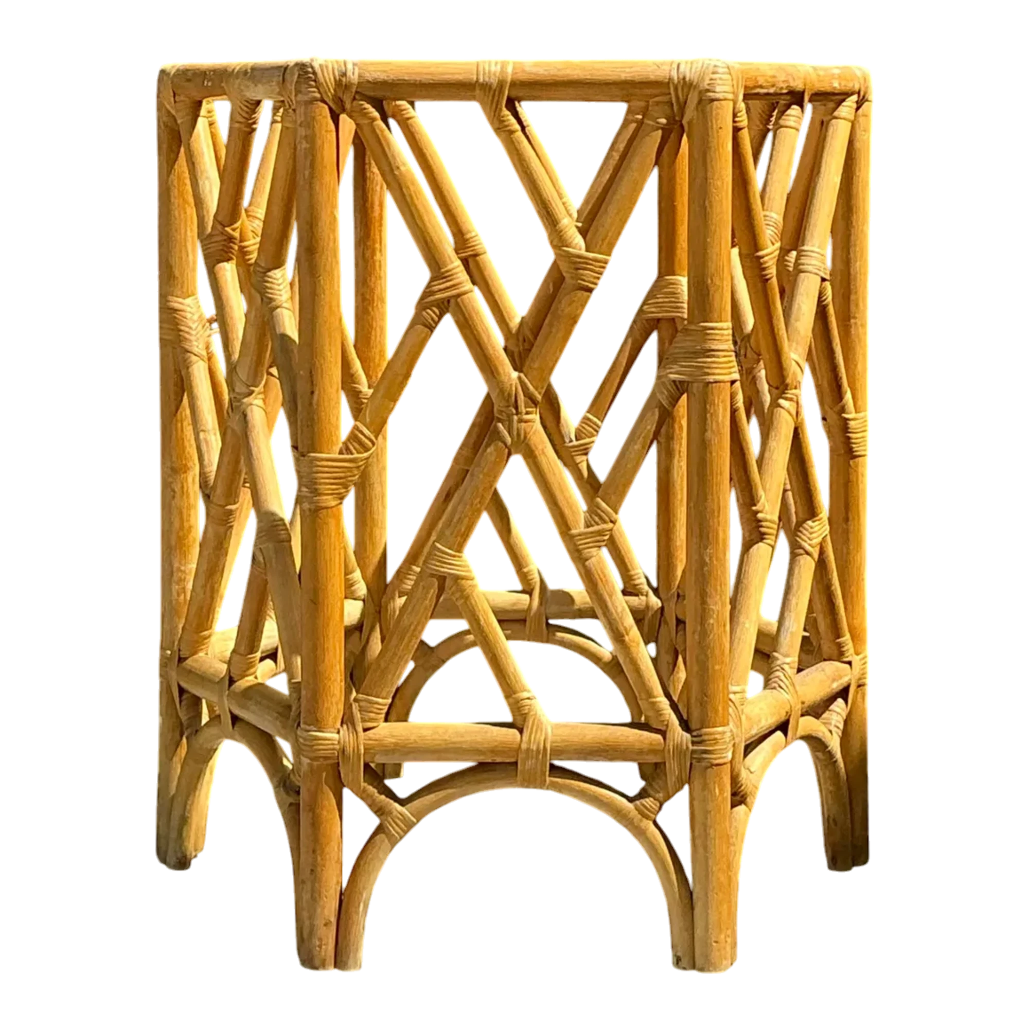 Vintage Chinese Chippendale Rattan Table Pedestal