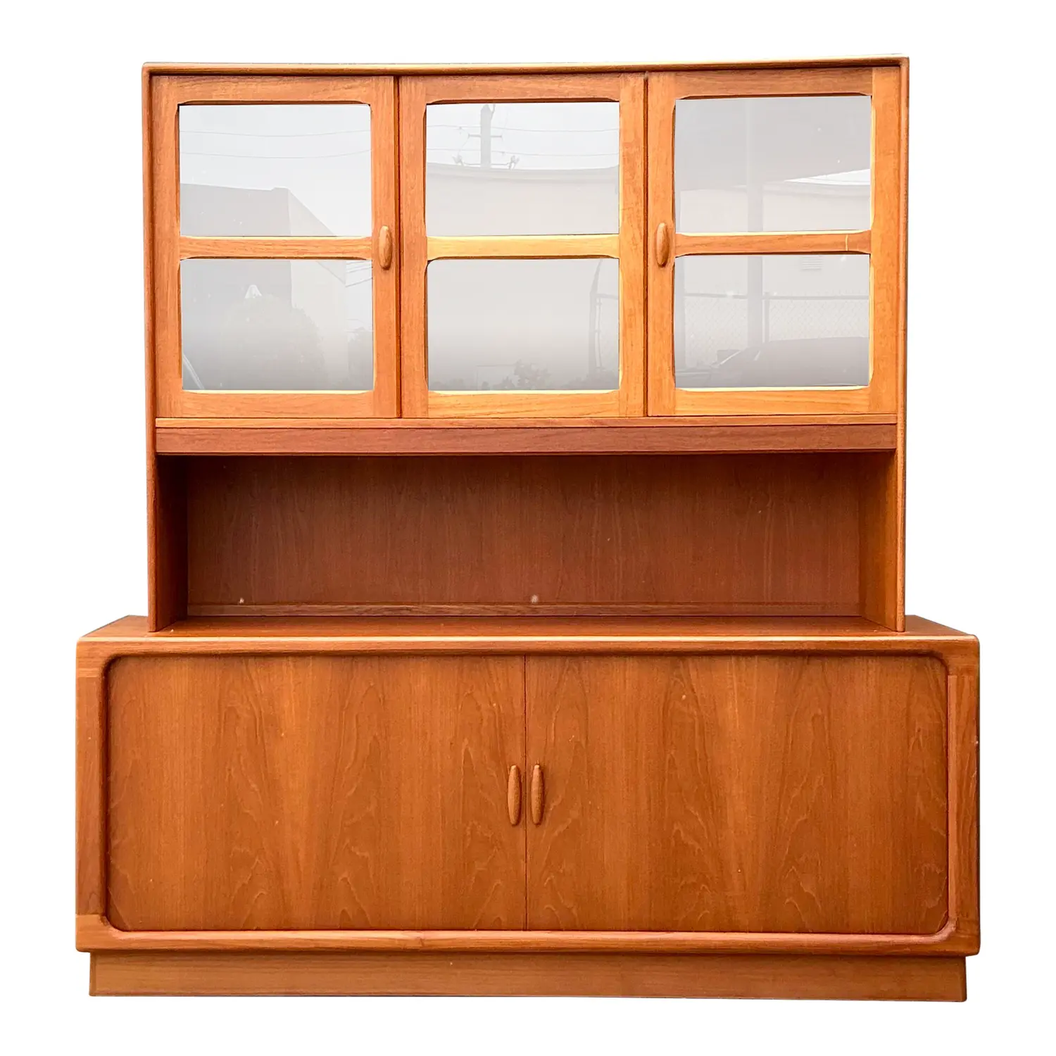 How to Care for and Restore Teak Furniture