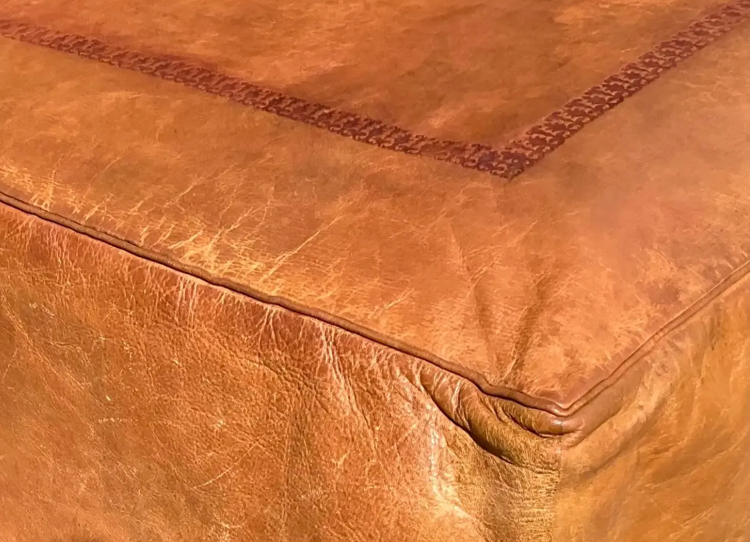 Vintage Regency Embossed Leather Daybed — additional photo 5