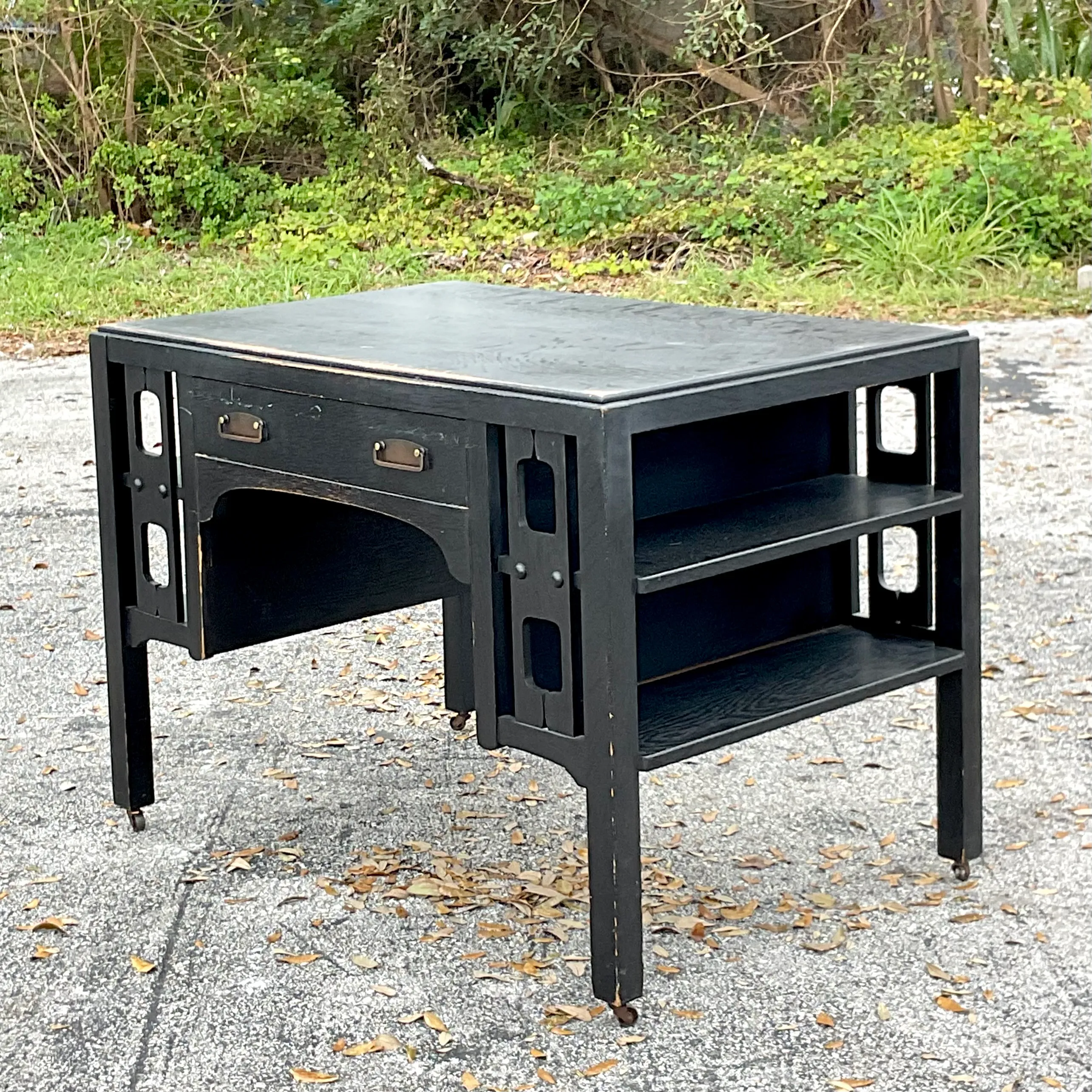 Early 20th Century Boho Arts and Crafts Mission Style Oak Desk — additional photo 3