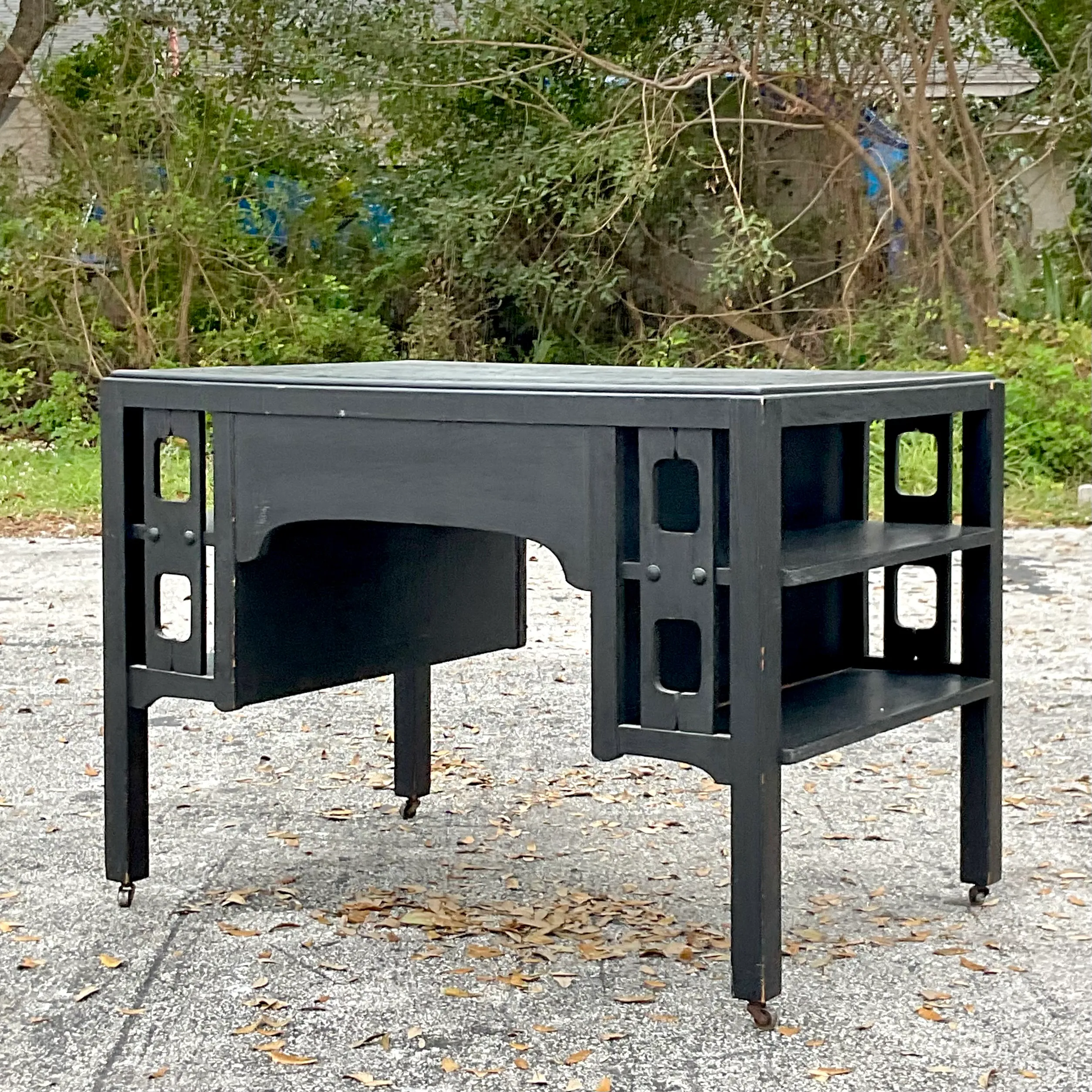 Early 20th Century Boho Arts and Crafts Mission Style Oak Desk — additional photo 4
