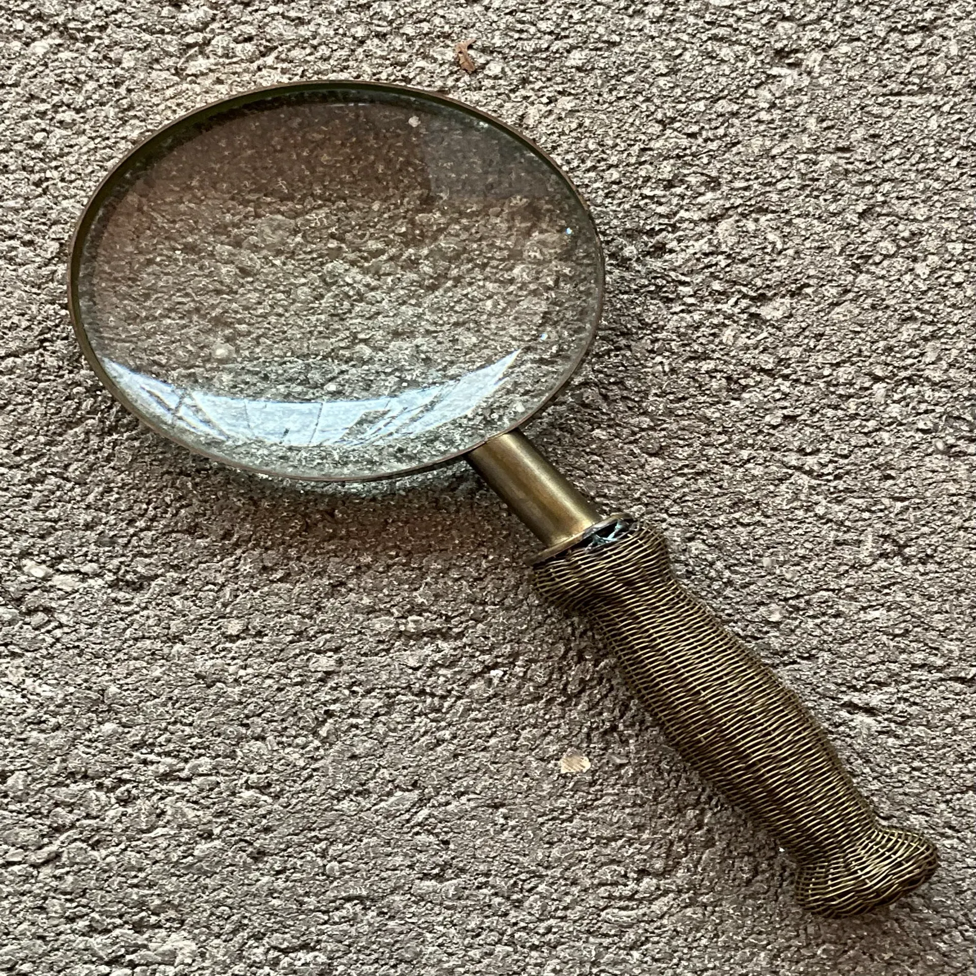 Vintage Woven Magnifying Glass  — additional photo 1