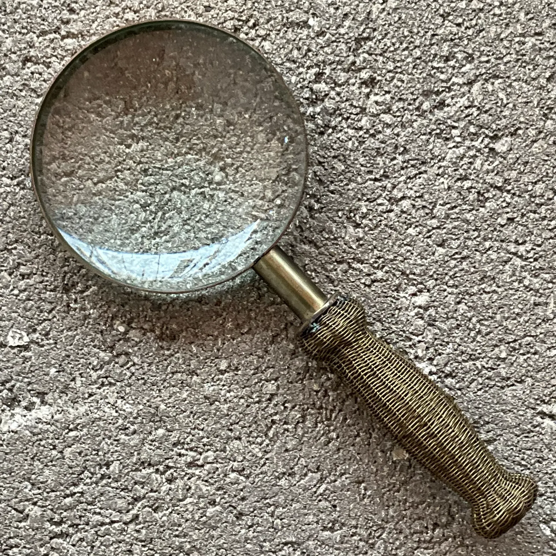 Vintage Woven Magnifying Glass  — additional photo 3