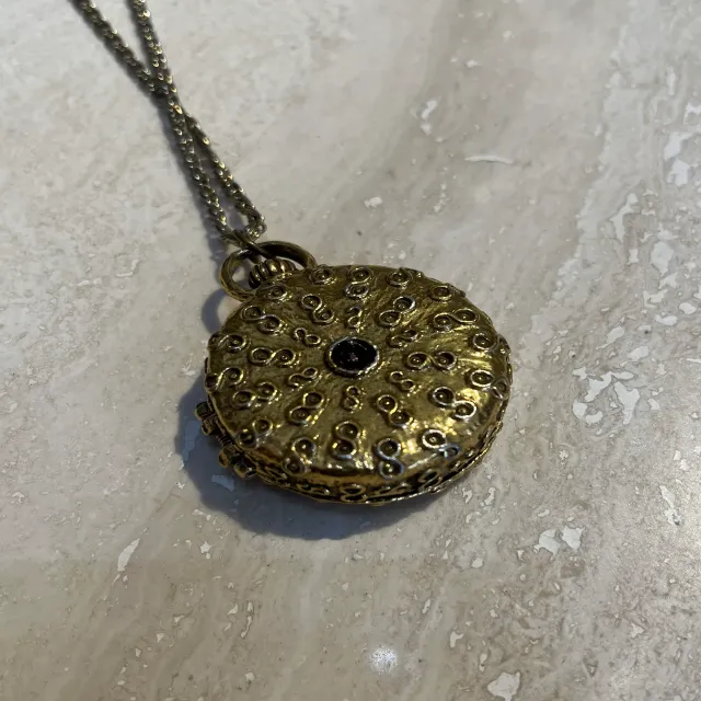 Vintage Goldette Locket/Pillbox Multi Strand Necklace — additional photo 4