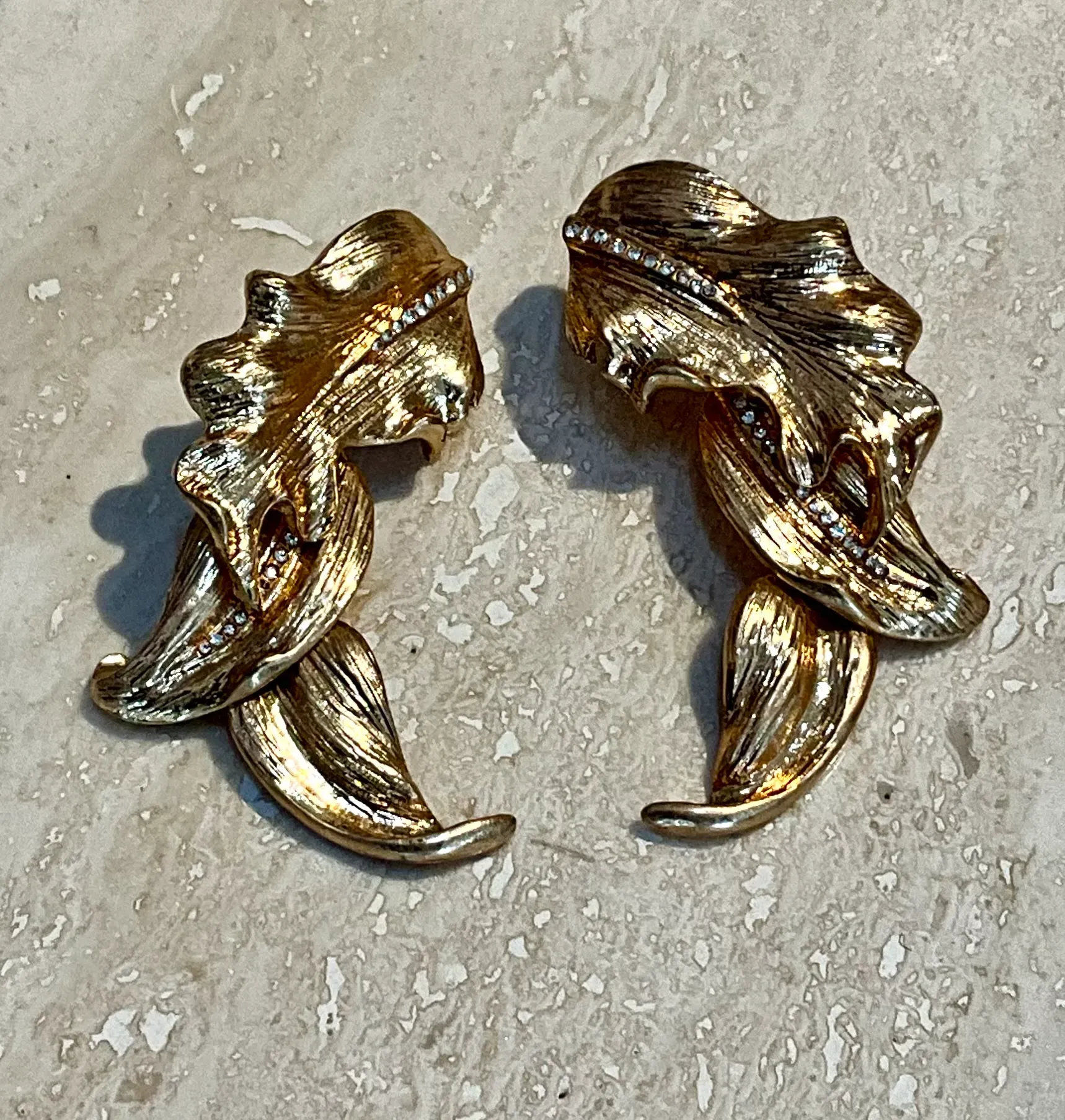 Vintage Golden Leaf Tassel Earrings — additional photo 2
