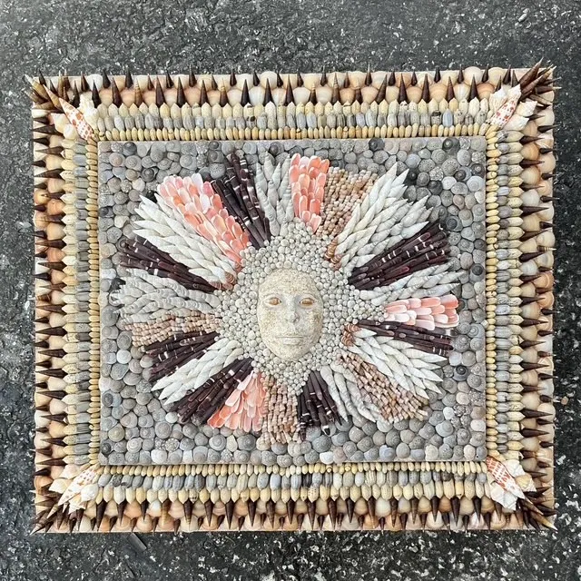 Vintage Coastal Shell Encrusted Wall Plaque — additional photo 2