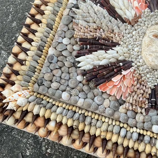 Vintage Coastal Shell Encrusted Wall Plaque — additional photo 5