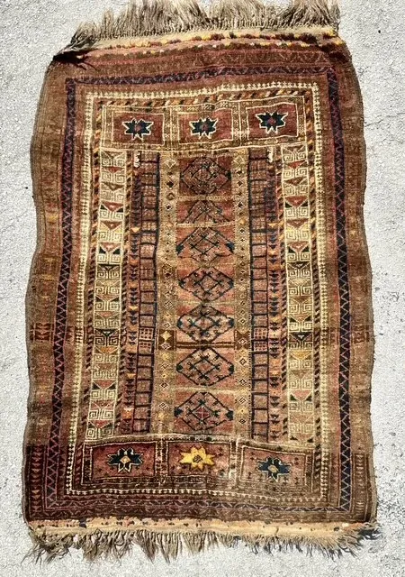 Vintage Boho Distressed Woven Wool Rug - Detail view