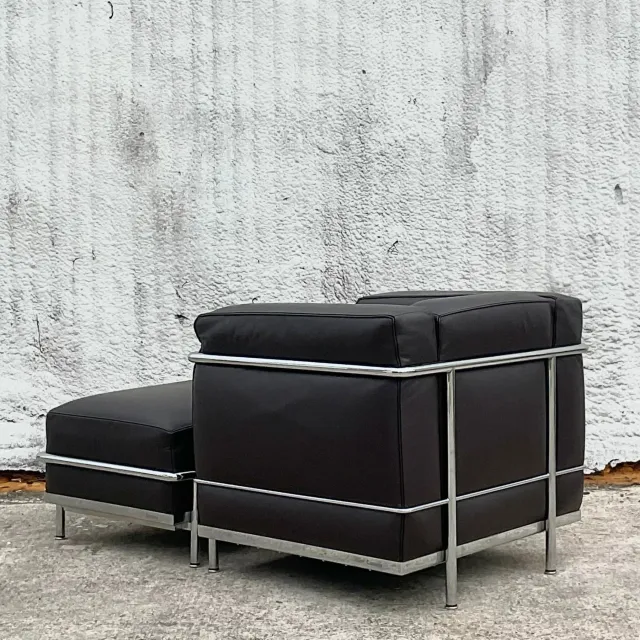 Vintage Italian Contemporary Cassina Lc2 Petite Modele Corbusier Leather Chair and Ottoman - Set of 2 — additional photo 2