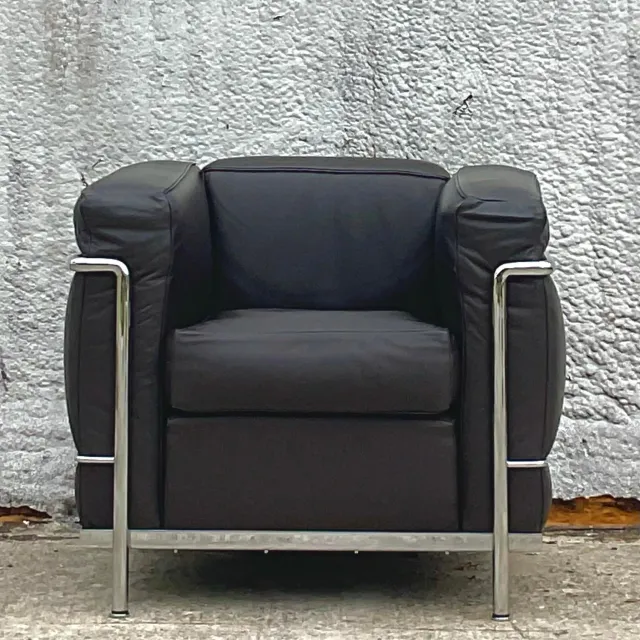 Vintage Italian Contemporary Cassina Lc2 Petite Modele Corbusier Leather Chair and Ottoman - Set of 2 — additional photo 6