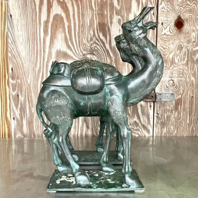 Vintage Boho Patinated Bronze Camels - a Pair — additional photo 3