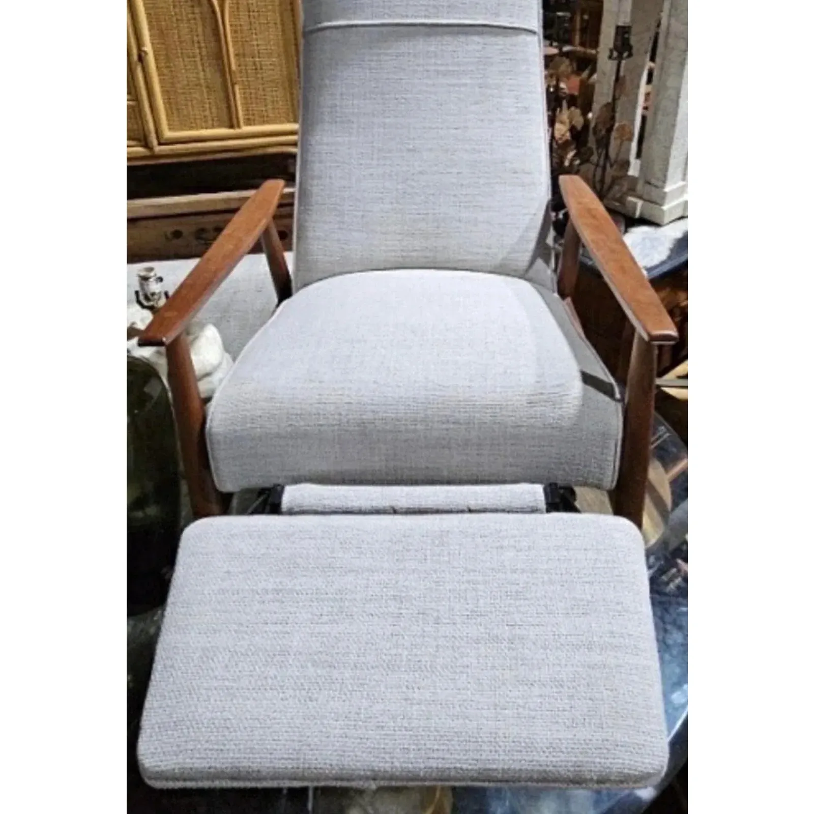 Vintage Boho Milo Baughman for Thayer Coggin Reclining Lounge Chair — additional photo 8