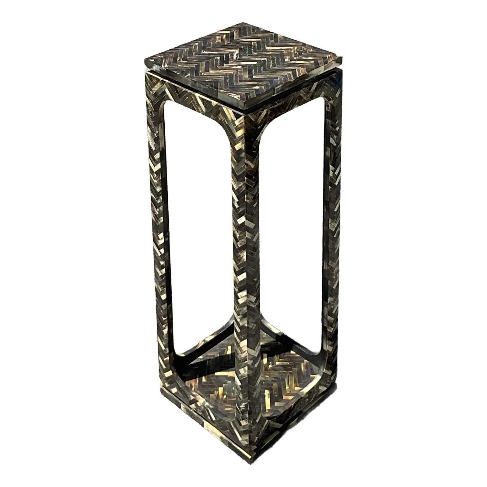 Vintage Coastal Tessellated Horn Pedestal — additional photo 1