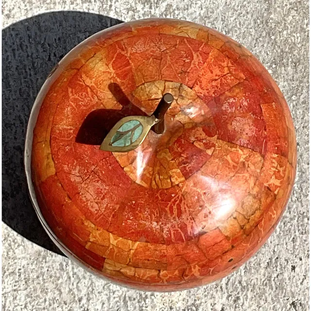 Vintage Boho Maitland Smith Tessellated Stone Apple Lidded Box — additional photo 5