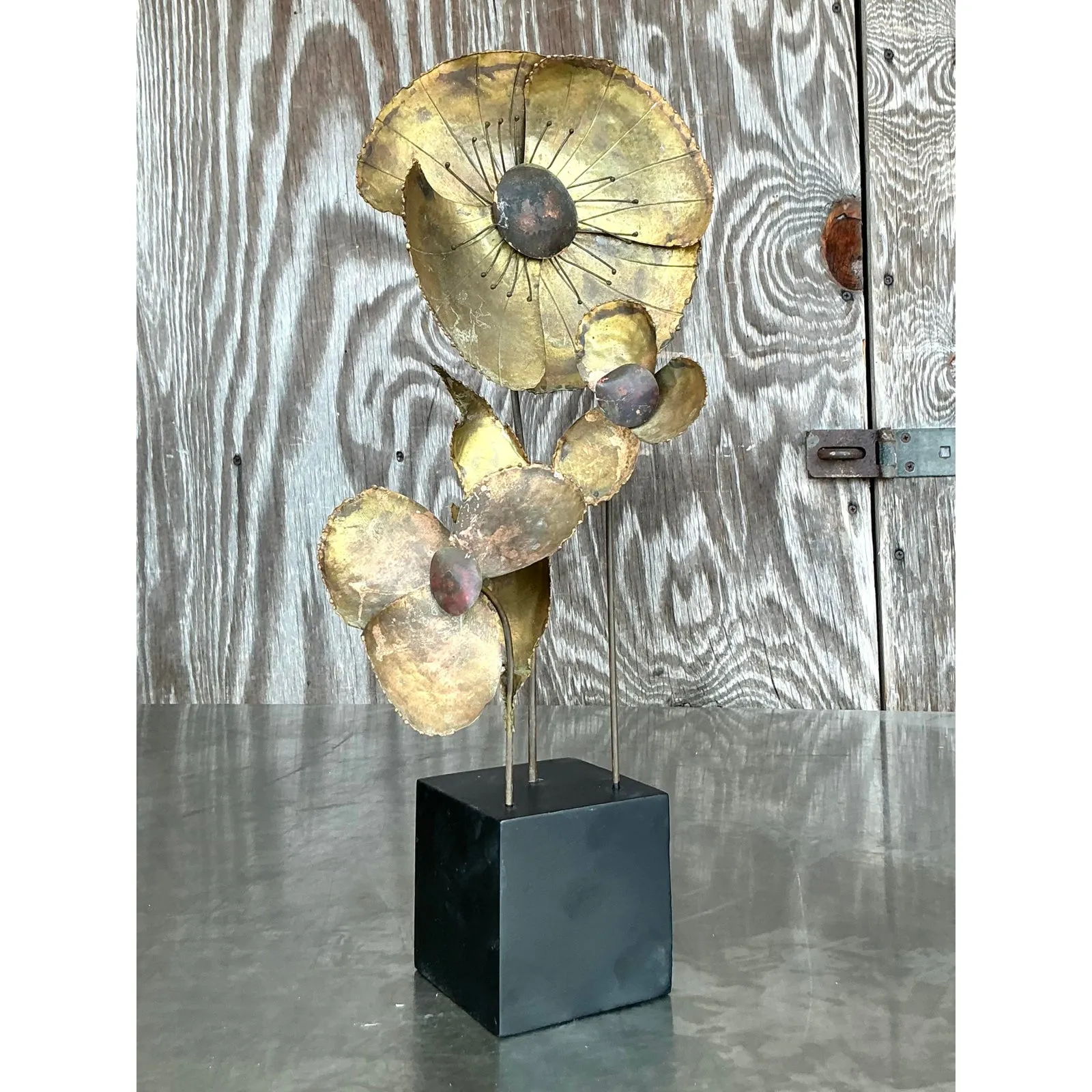 Vintage Boho Brutalist Brass Flower Sculpture — additional photo 7