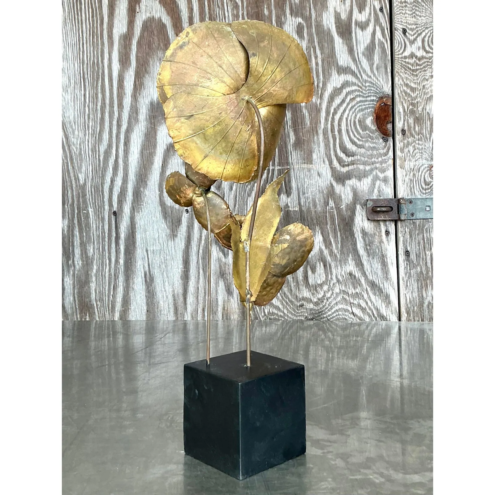 Vintage Boho Brutalist Brass Flower Sculpture — additional photo 1