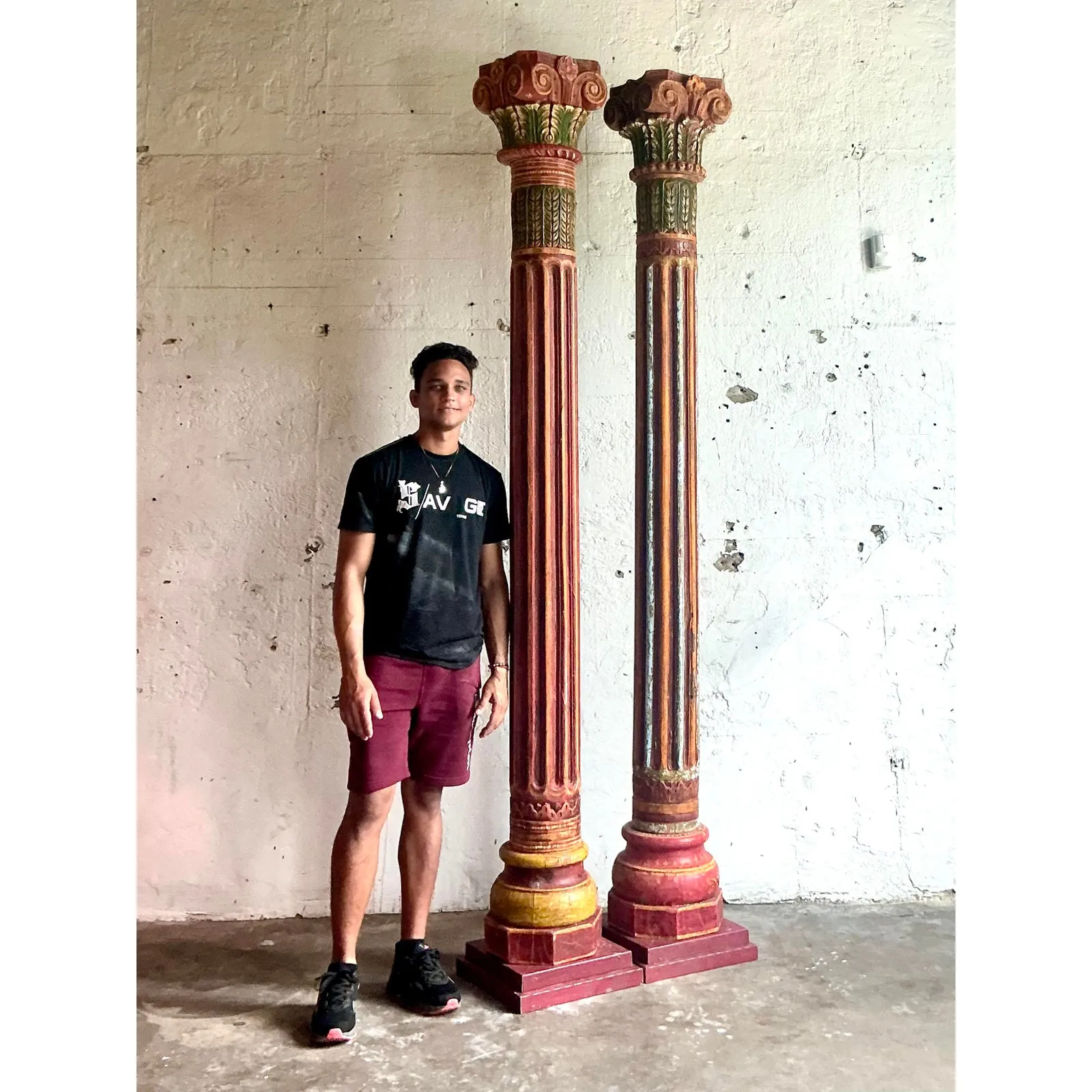 Vintage Boho Carved Corinthian Columns - A Set of 2 — additional photo 6