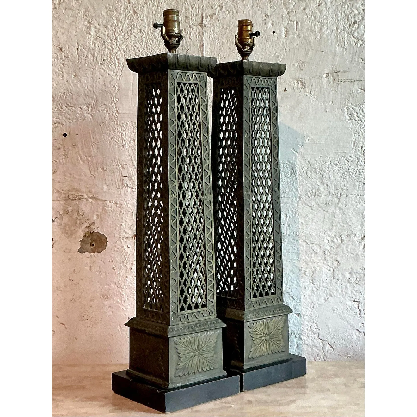Vintage Regency Bronze Trellis Lamps - A Pair — additional photo 5