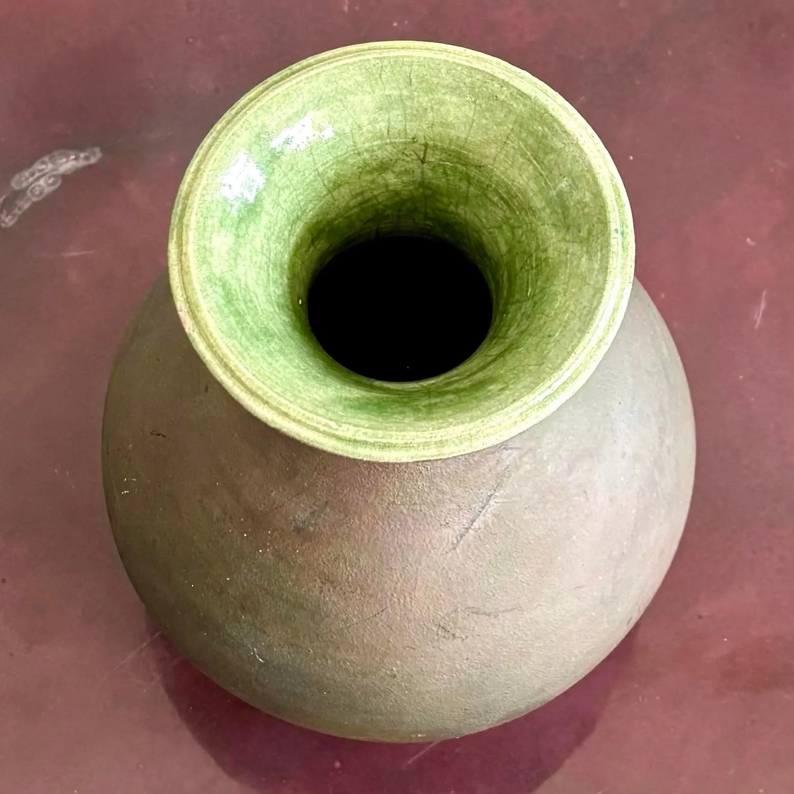 Vintage Boho Bulbous Earth Toned Vase With Matte Finish — additional photo 4