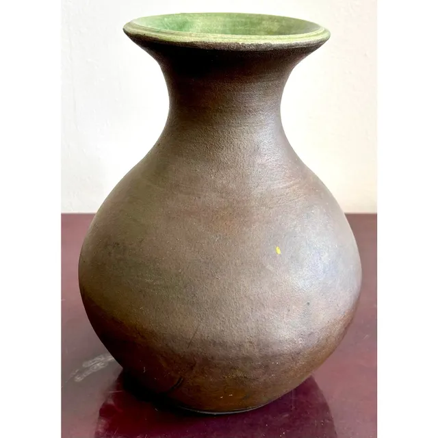 Vintage Boho Bulbous Earth Toned Vase With Matte Finish — additional photo 1