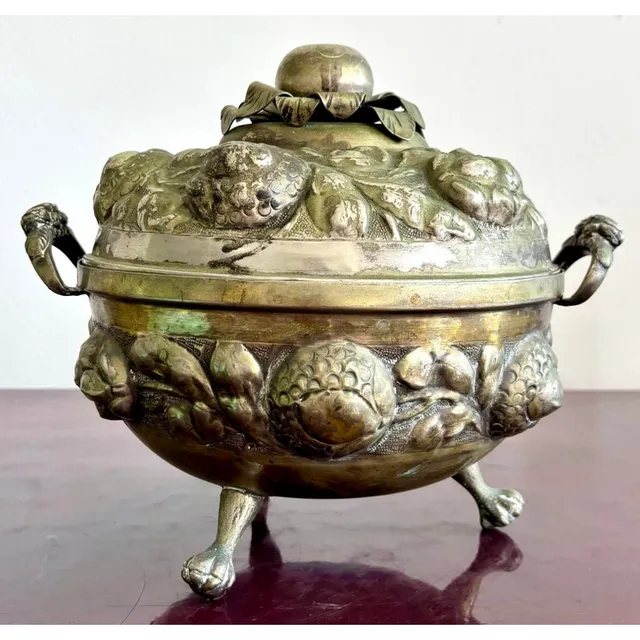 Vintage Regency Ornate Hammered Silver Fruit Tureen — additional photo 3