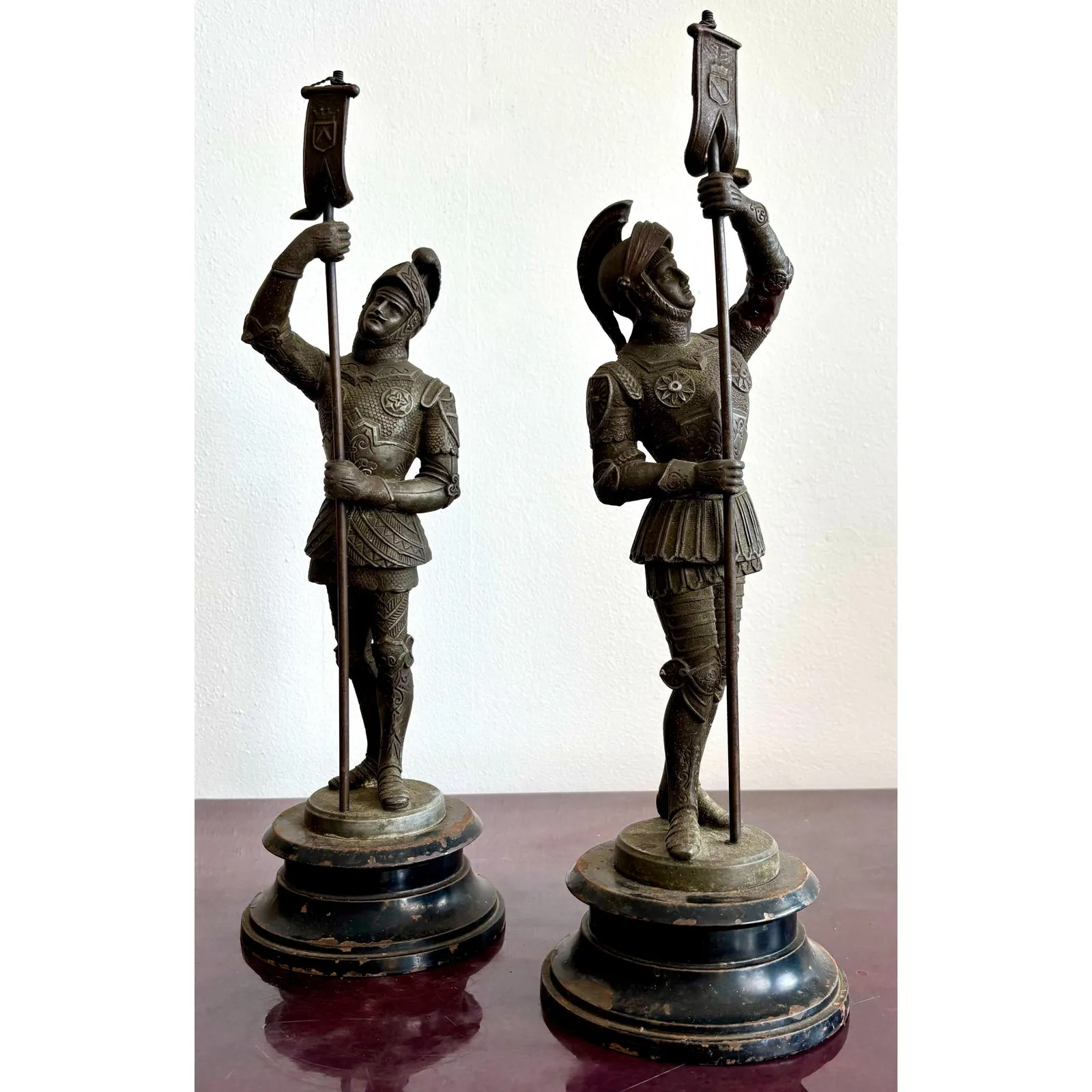 Vintage Bronze Soilder Statue - Set of 2 — additional photo 3