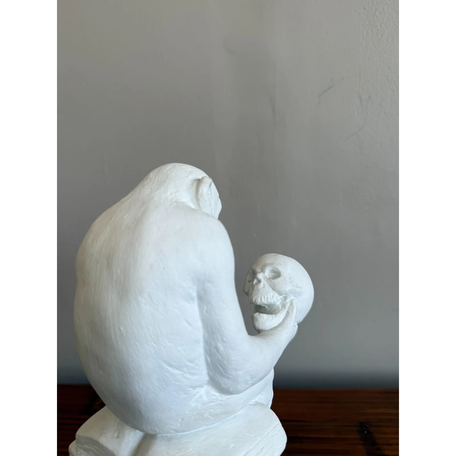 Vintage White Plaster Monkey Philosopher Statue — additional photo 7