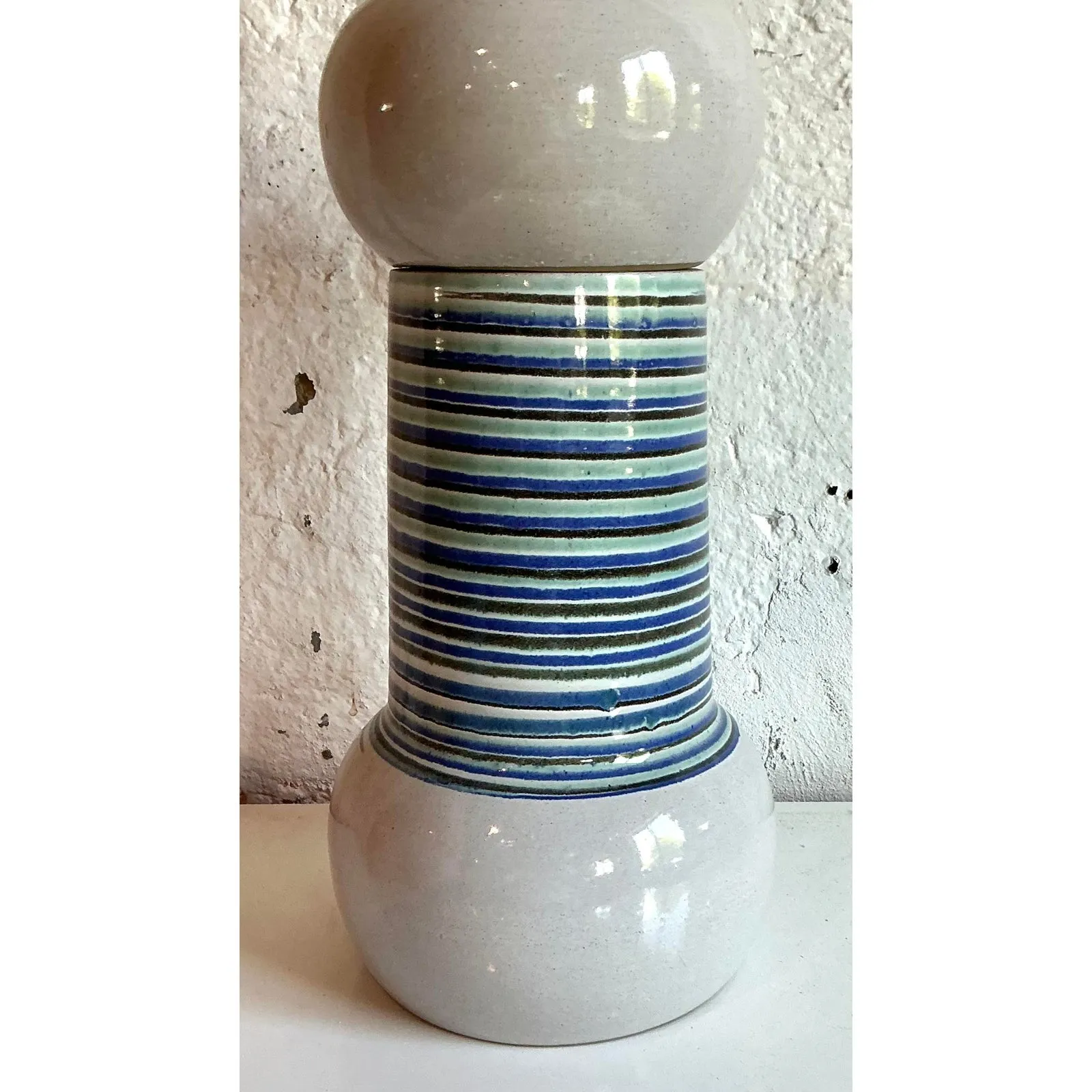 Vintage Mid 20th Century Martz Hand Painted Table Lamp — additional photo 4