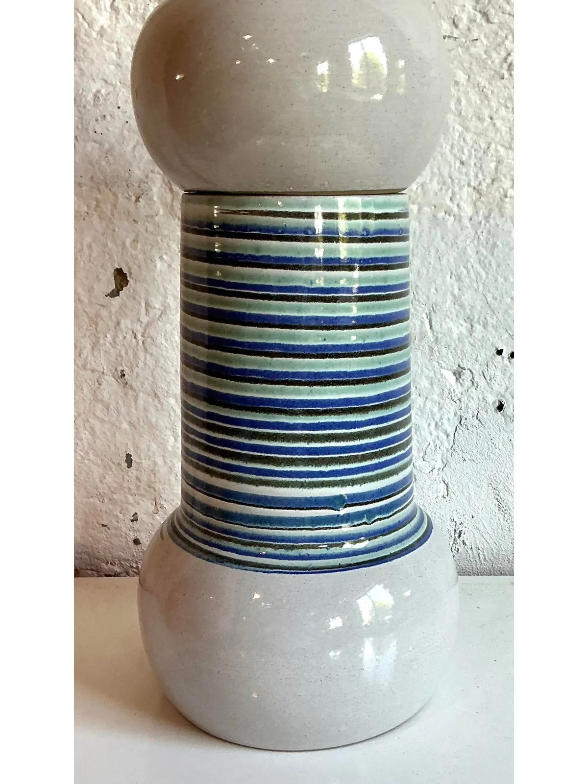 Vintage Mid 20th Century Martz Hand Painted Table Lamp — additional photo 3