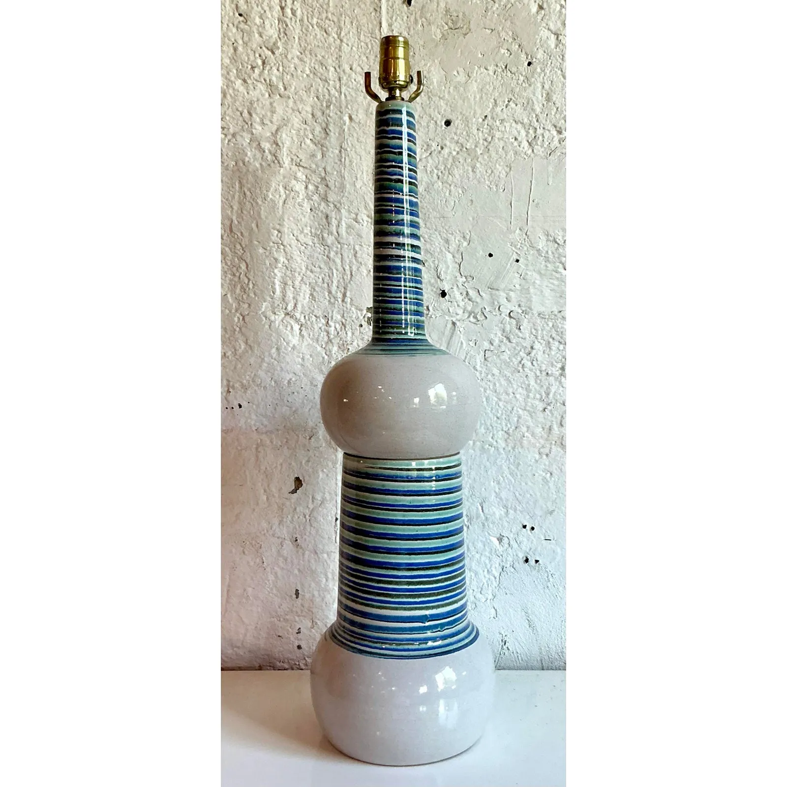 Vintage Mid 20th Century Martz Hand Painted Table Lamp — additional photo 6