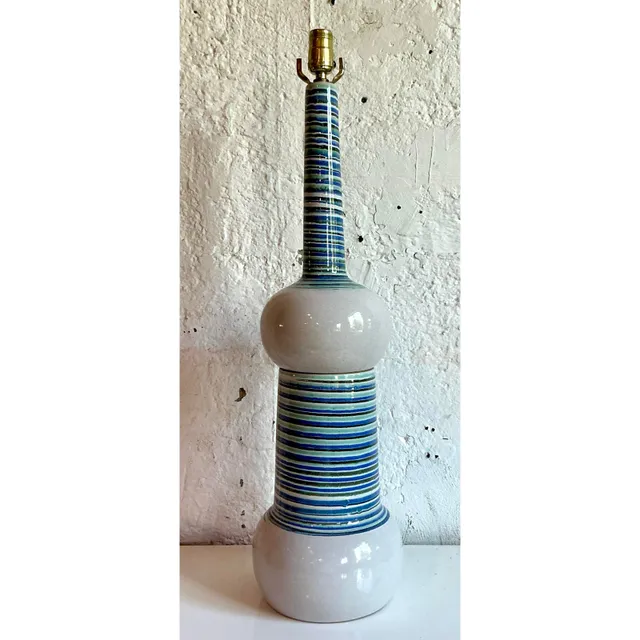 Vintage Mid 20th Century Martz Hand Painted Table Lamp — additional photo 6