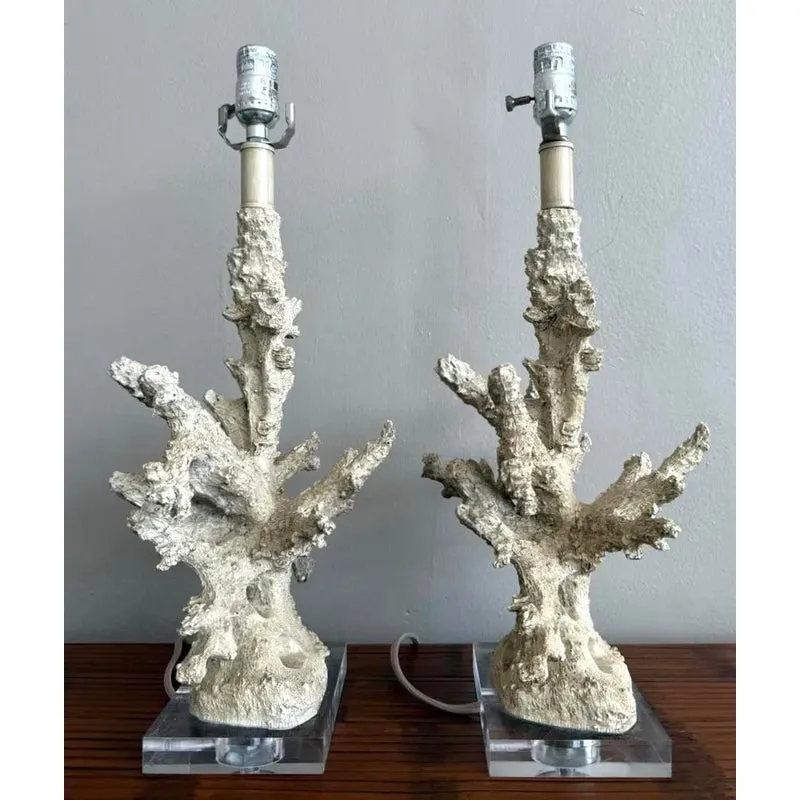 Vintage Faux Coral Branch Lamps on Lucite Base - a Pair — additional photo 3