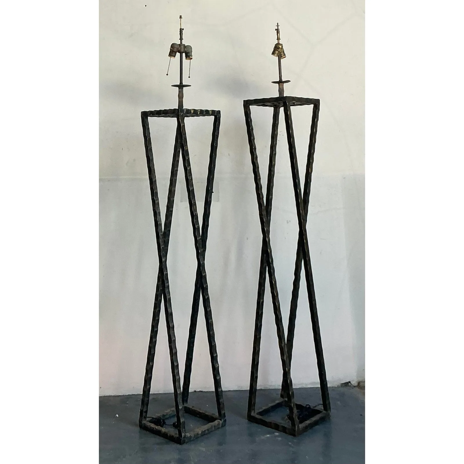 Vintage Boho Brutalist Floor Lamps - Set of 2 — additional photo 3
