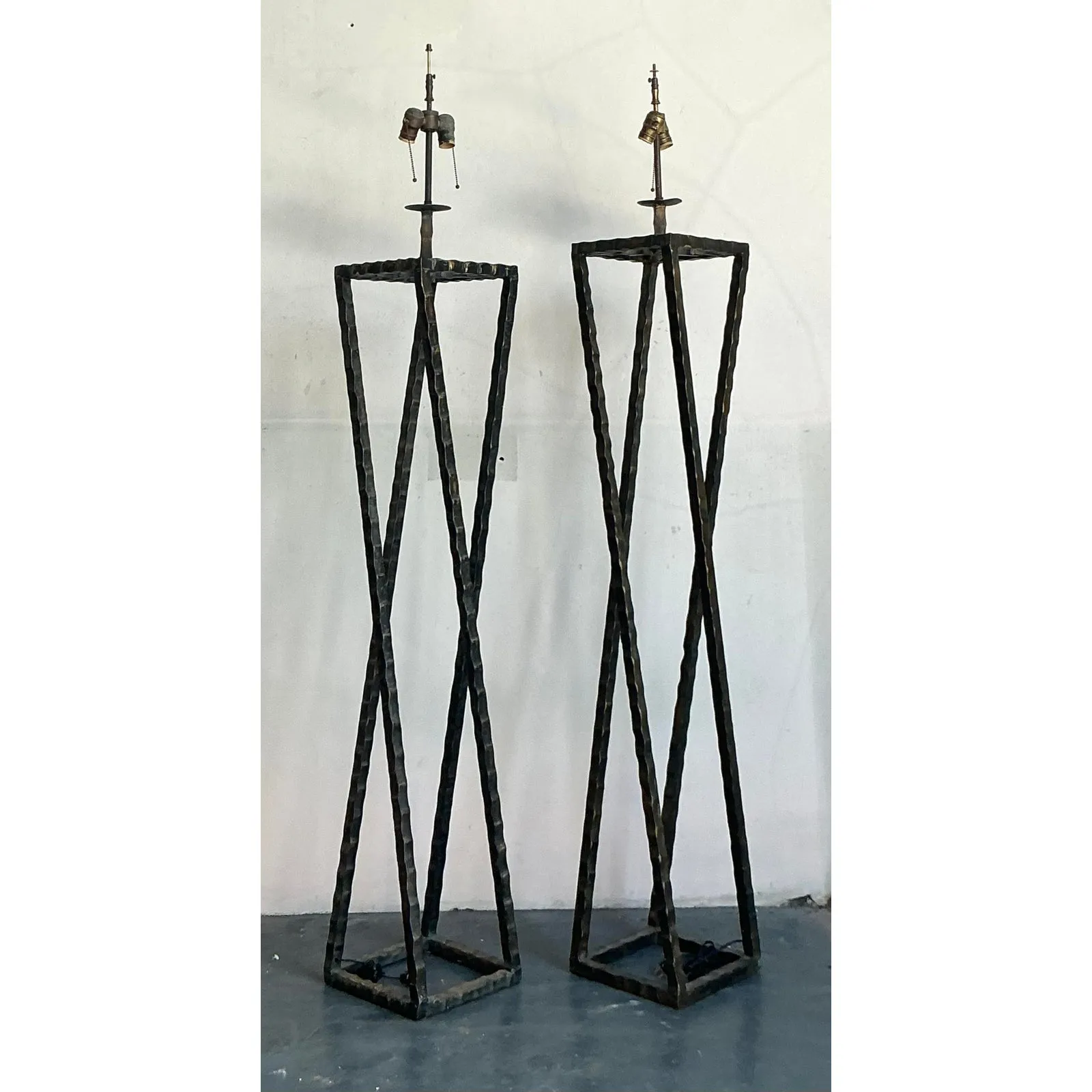 Vintage Boho Brutalist Floor Lamps - Set of 2 — additional photo 4