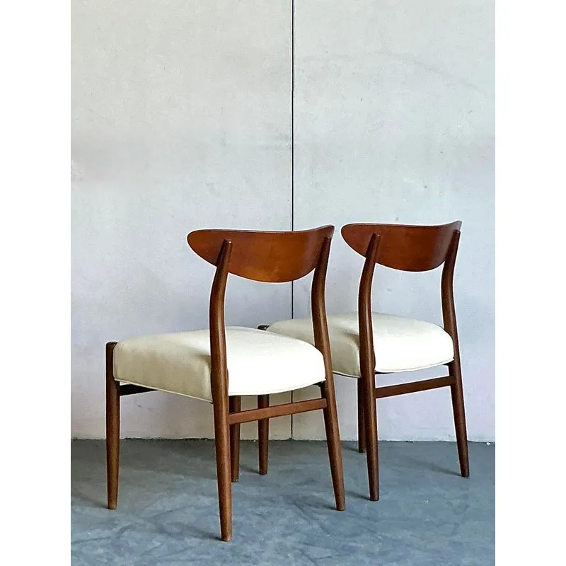 Vintage Mid-Century Modern Blade Back Dining Chairs - A Pair — additional photo 7