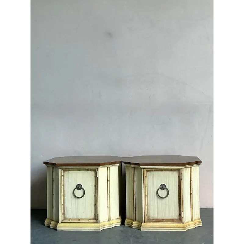 Vintage Regency Weiman Notched Side Tables - A Pair — additional photo 1