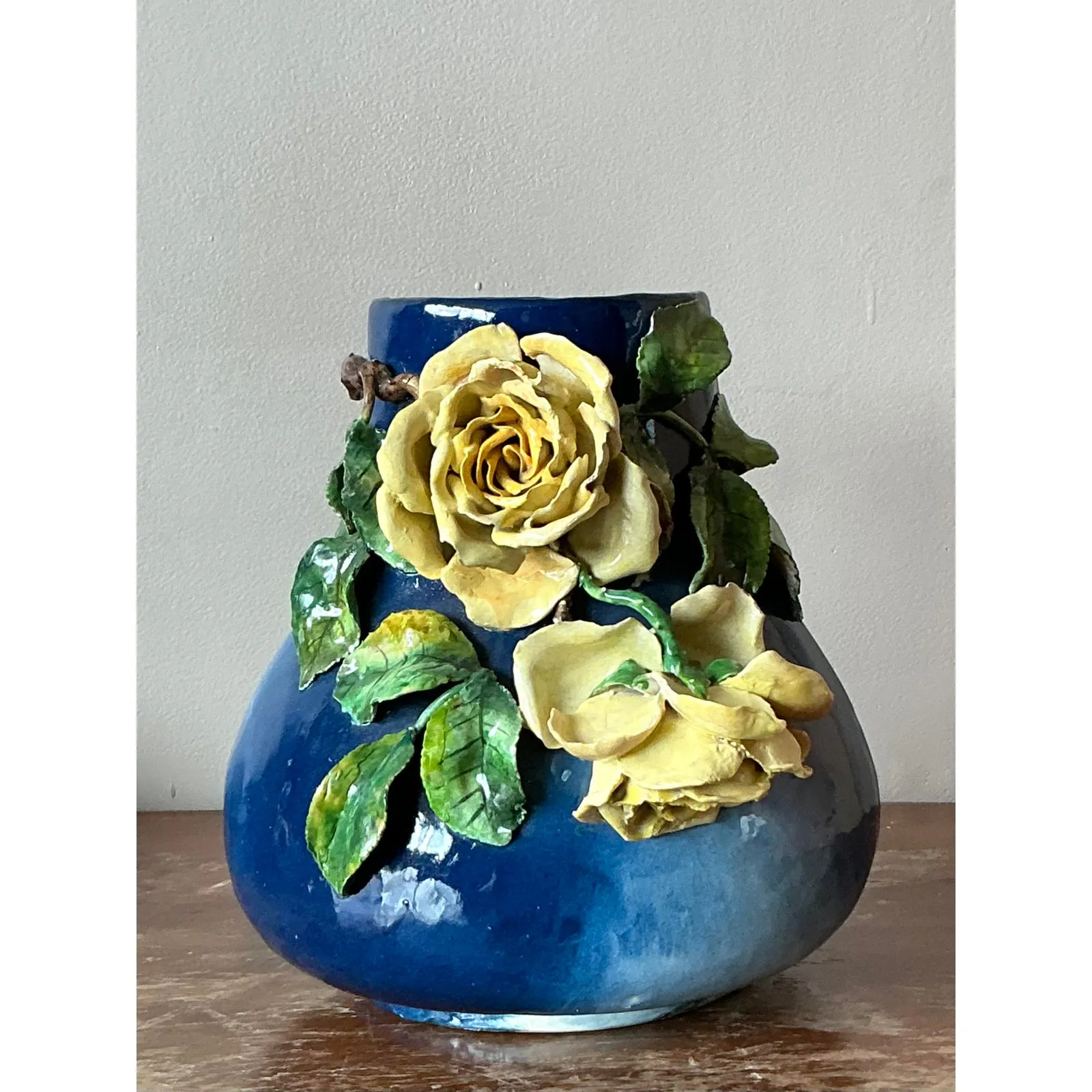 Vintage Regency French Majolica Roses Vase — additional photo 6