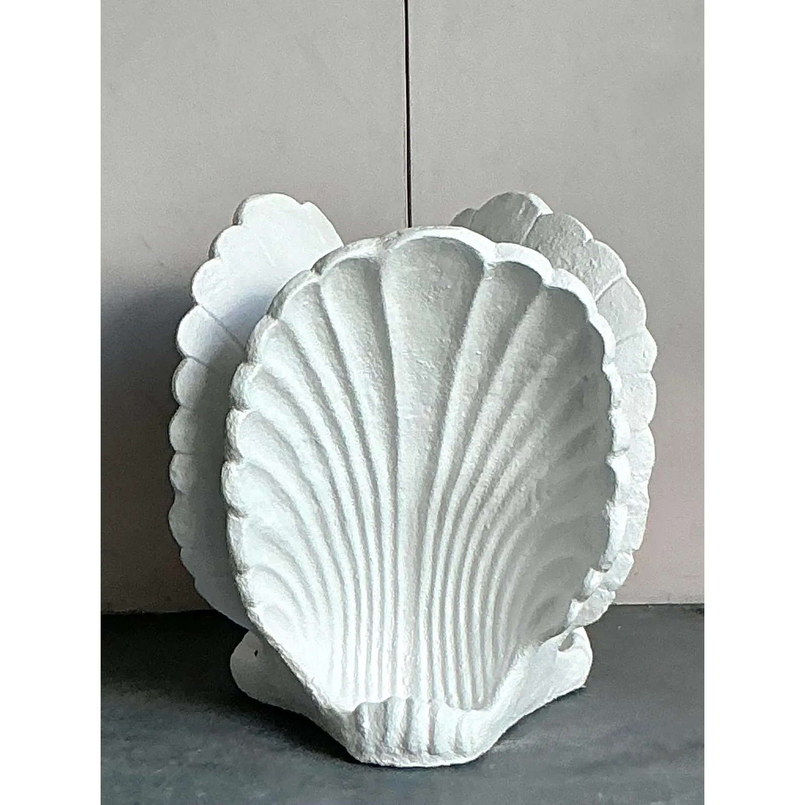 Vintage Coastal Cast Concrete Clam Shell Dining Table Pedestal — additional photo 3