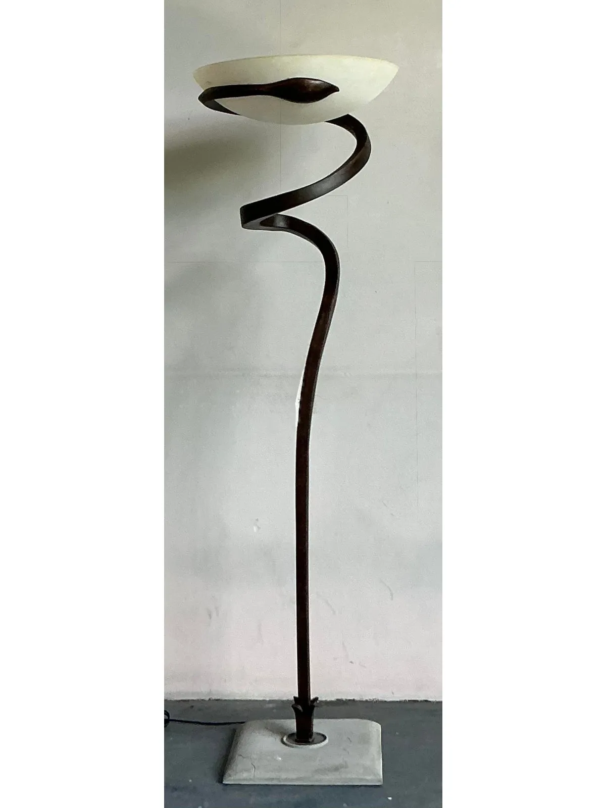 Vintage Italian Lamp International “Alfea” Cast Copper Floor Lamp by Enzo Ciampalini — additional photo 5