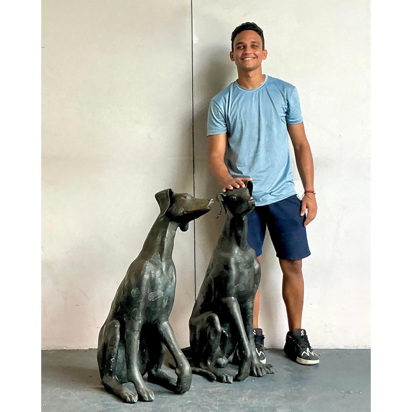 Vintage Boho Monumental Cast Bronze Dogs - A Pair — additional photo 5