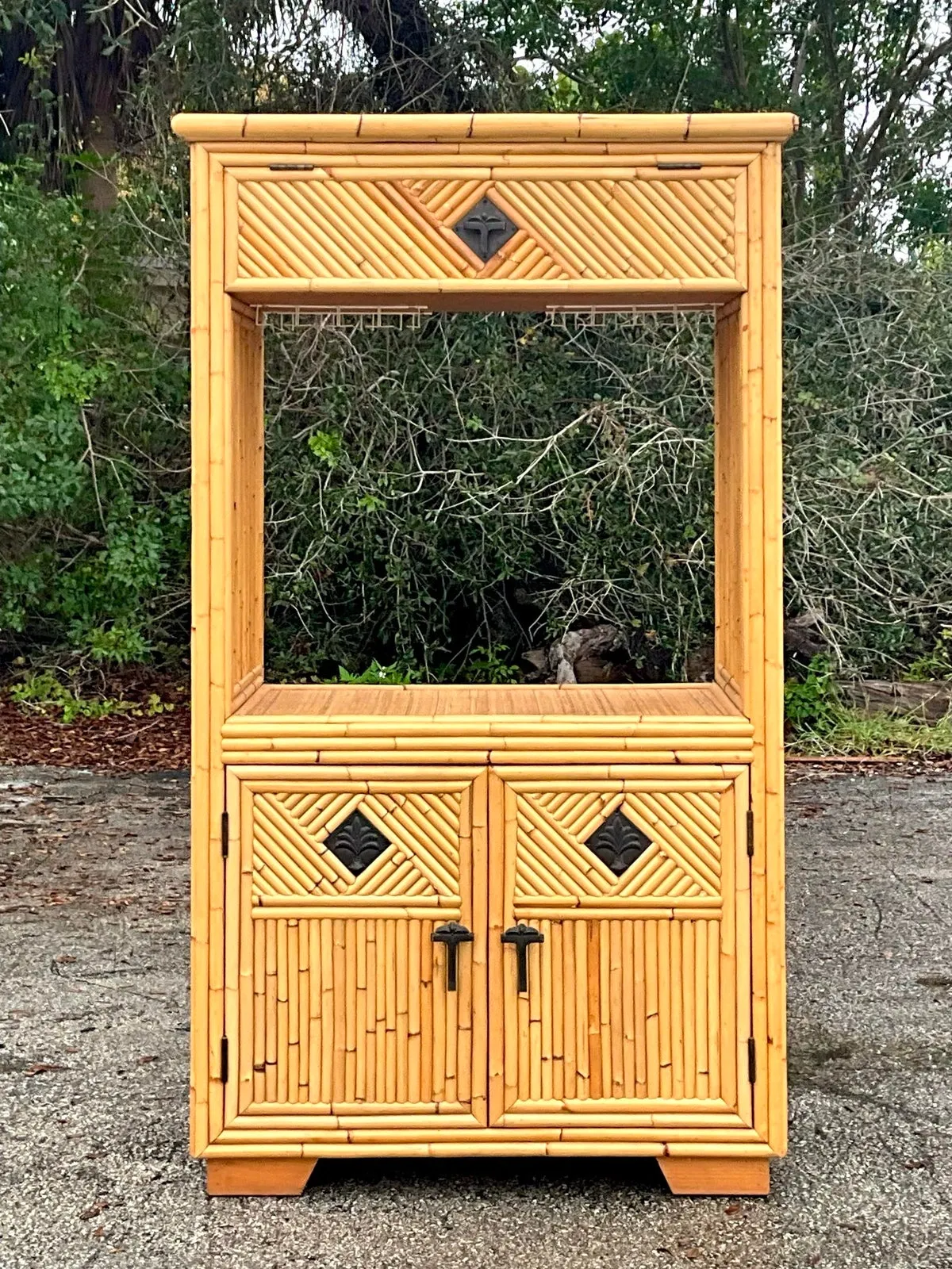 Vintage Coastal Bamboo Dry Bar — additional photo 4