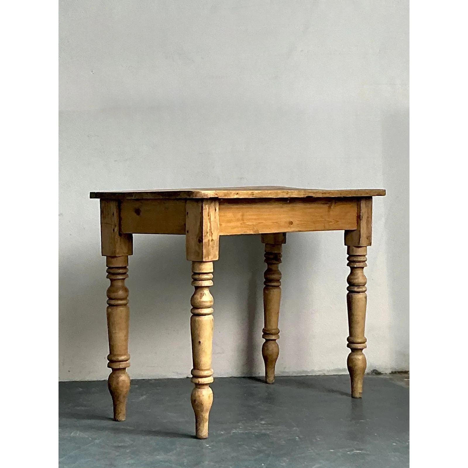 Farmhouse Vintage Boho Rustic Barn Wood Table — additional photo 6