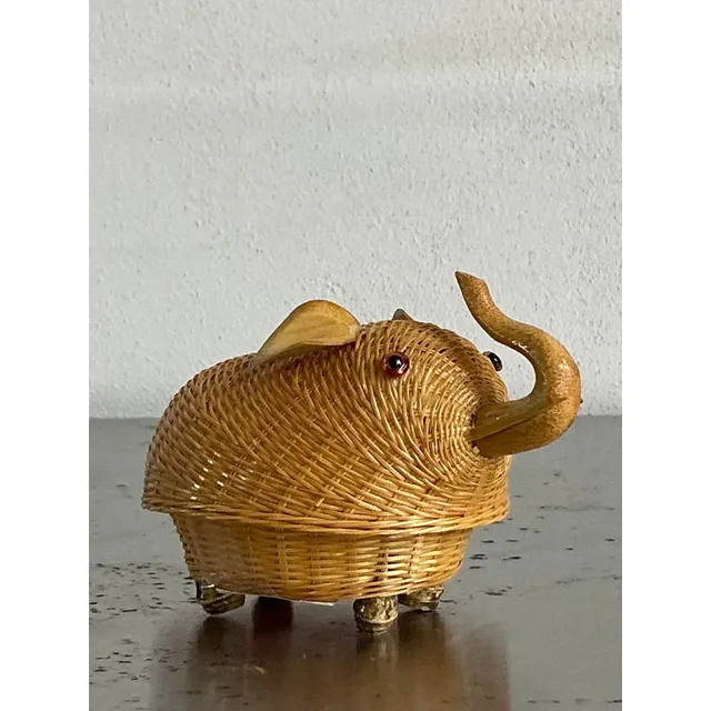 Vintage Shanghai Handicrafts Little Elephant Basket — additional photo 4