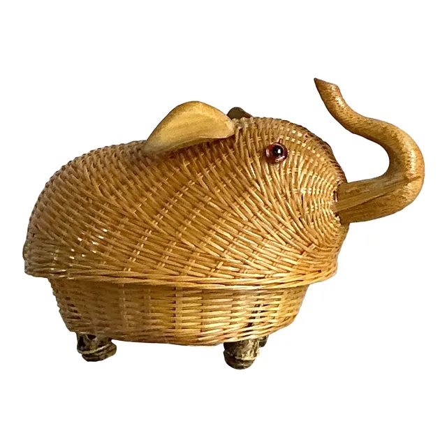 Vintage Shanghai Handicrafts Little Elephant Basket — additional photo 1