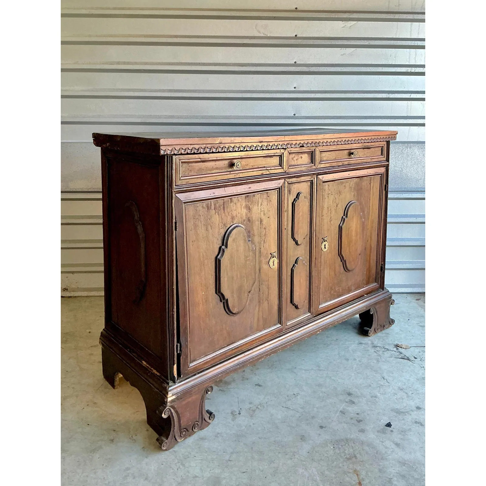 Vintage Boho 18 Century Tuscan Walnut Buffet — additional photo 4