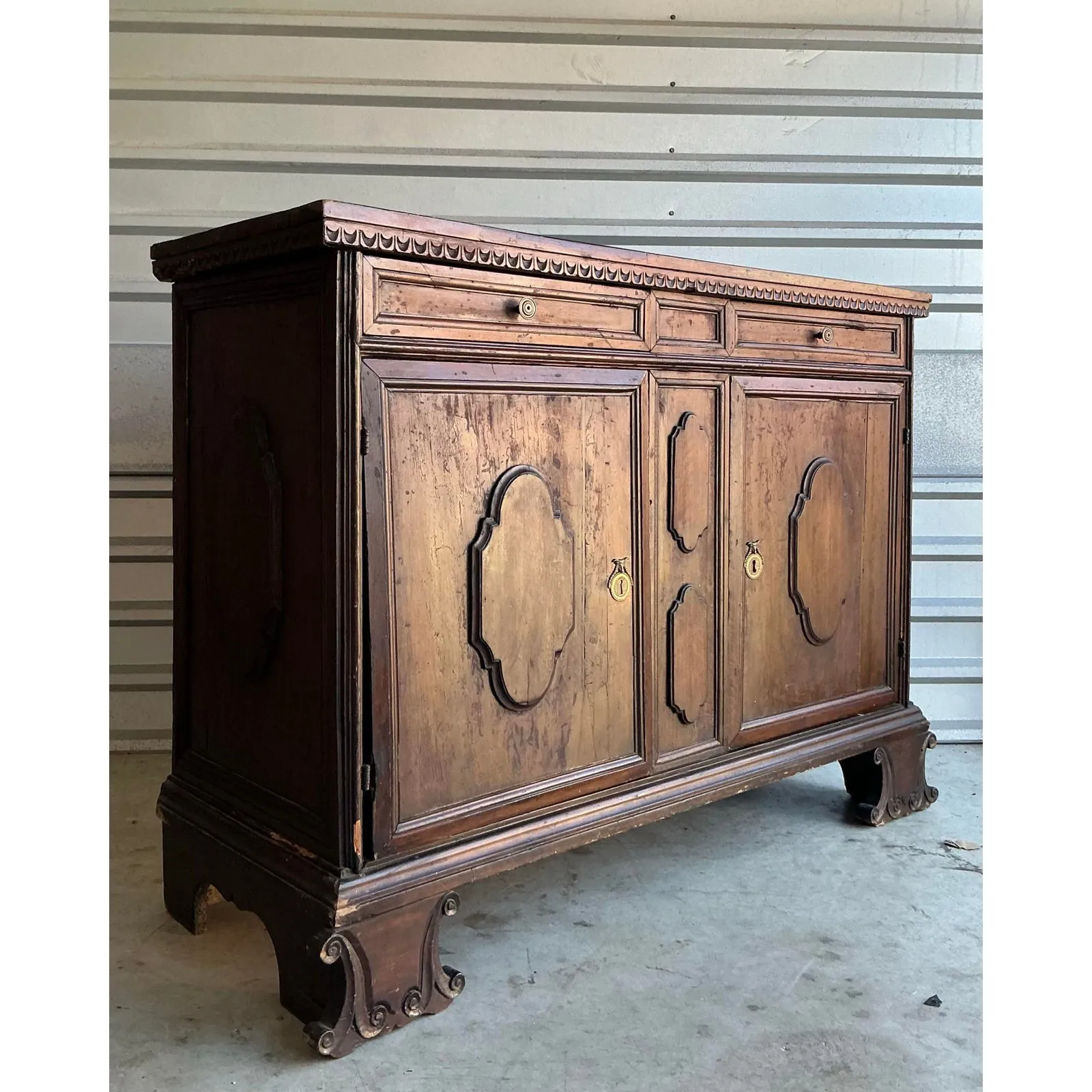 Vintage Boho 18 Century Tuscan Walnut Buffet — additional photo 3